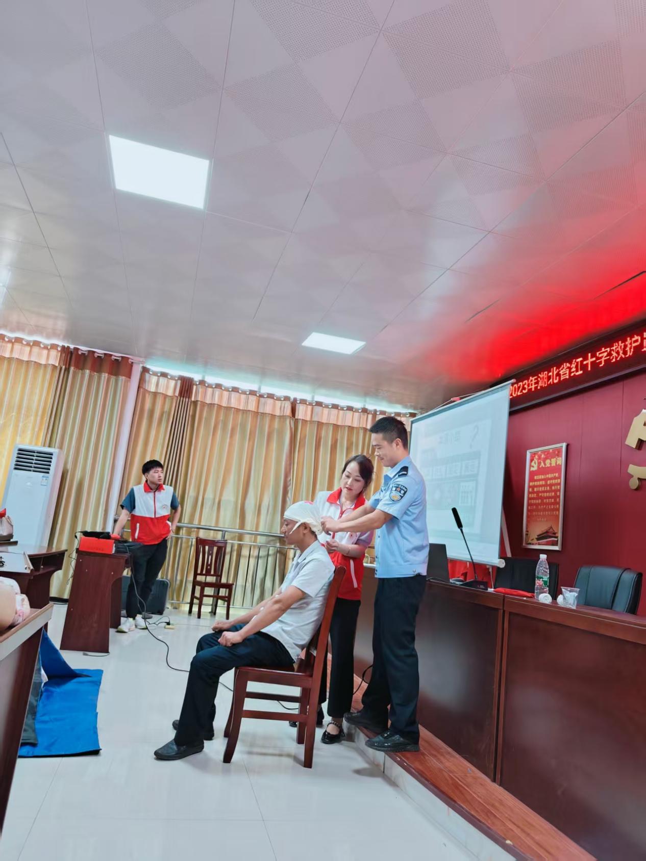 76449E25DA86319979020225782C3AEC